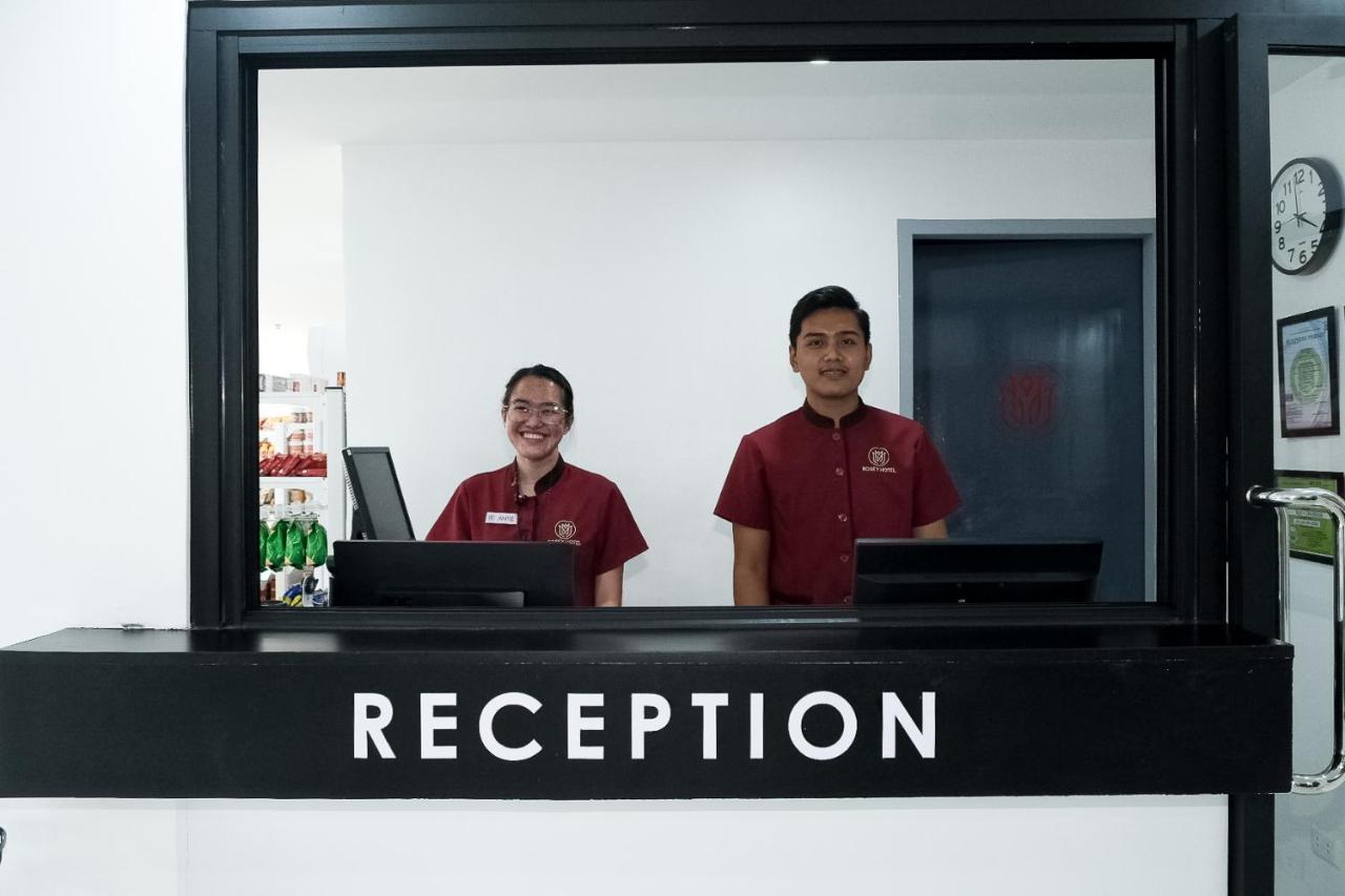 Rosey Hotel Cabanatuan City Экстерьер фото