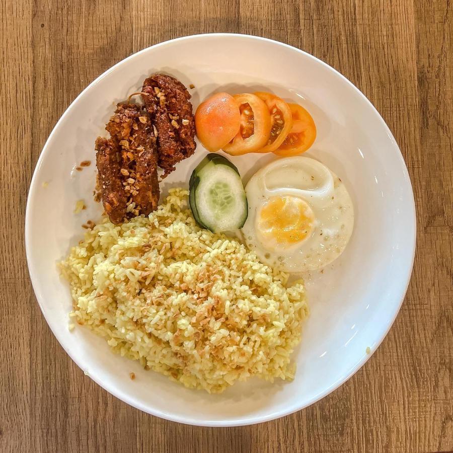 Rosey Hotel Cabanatuan City Экстерьер фото