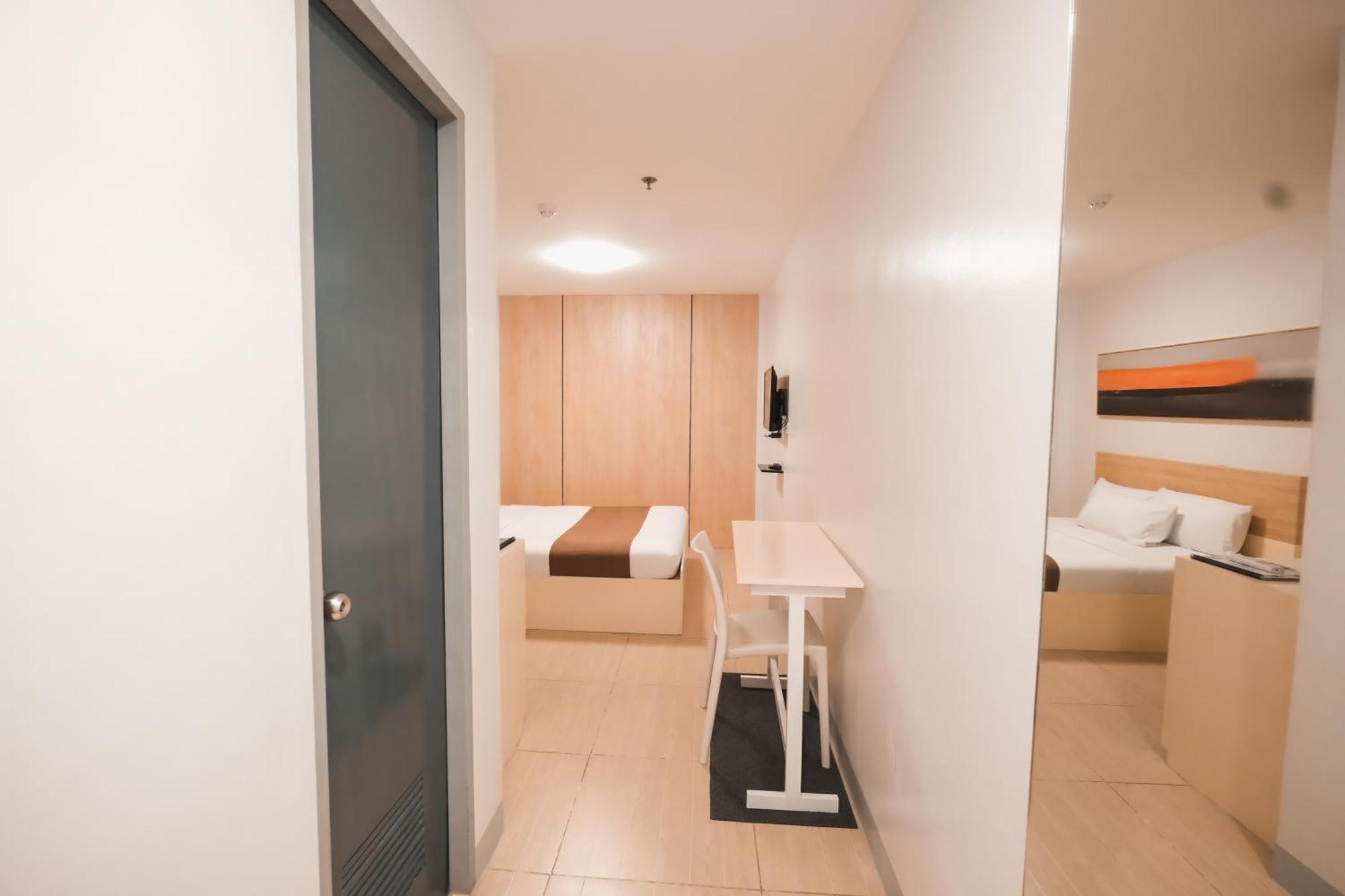 Rosey Hotel Cabanatuan City Экстерьер фото