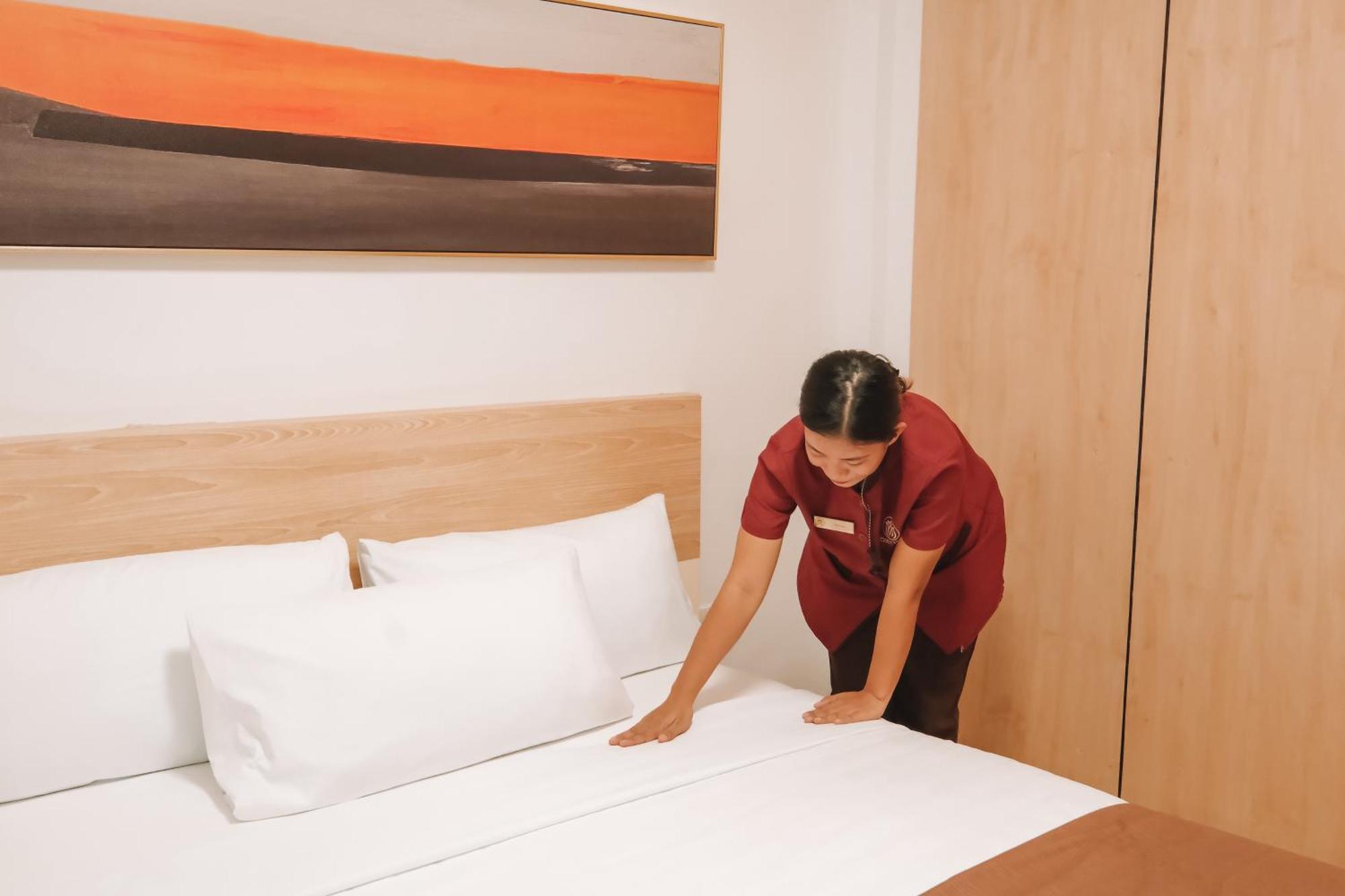 Rosey Hotel Cabanatuan City Экстерьер фото